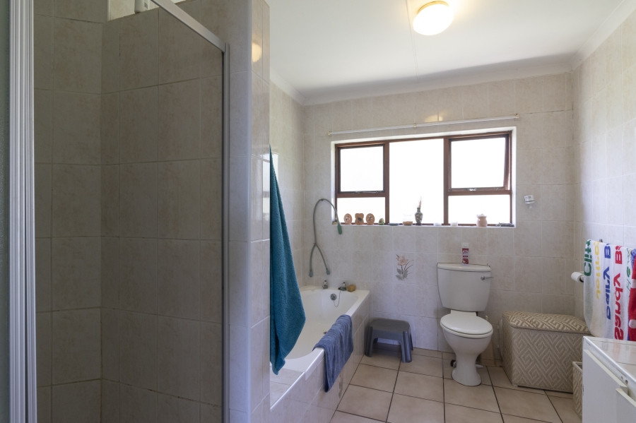 5 Bedroom Property for Sale in Forest Downs Eastern Cape